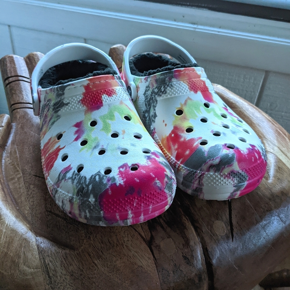 Crocs Classic Lined Tie Dye Clog size 9